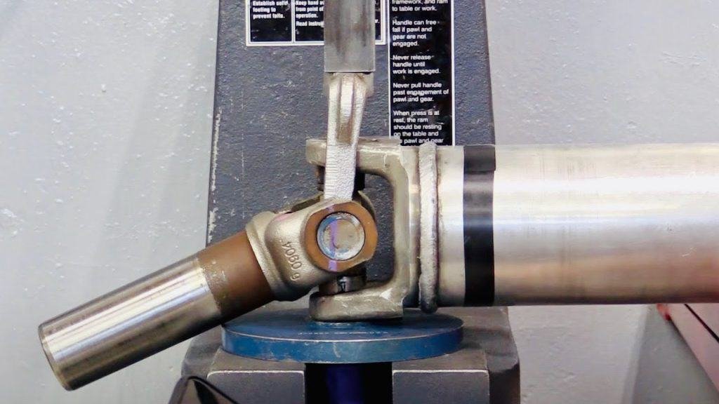 how to replace universal joints